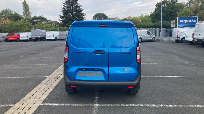 Ford Transit Courier Diesel 1.5 EcoBlue Trend Van - Image 11